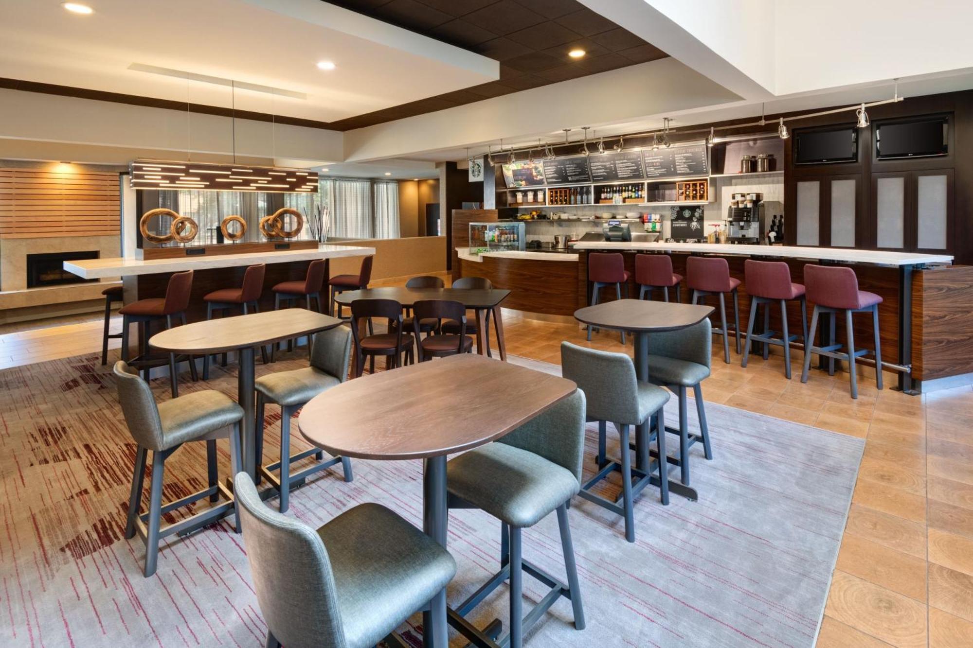Hotel Courtyard By Marriott Atlanta Executive Park/Emory Zewnętrze zdjęcie